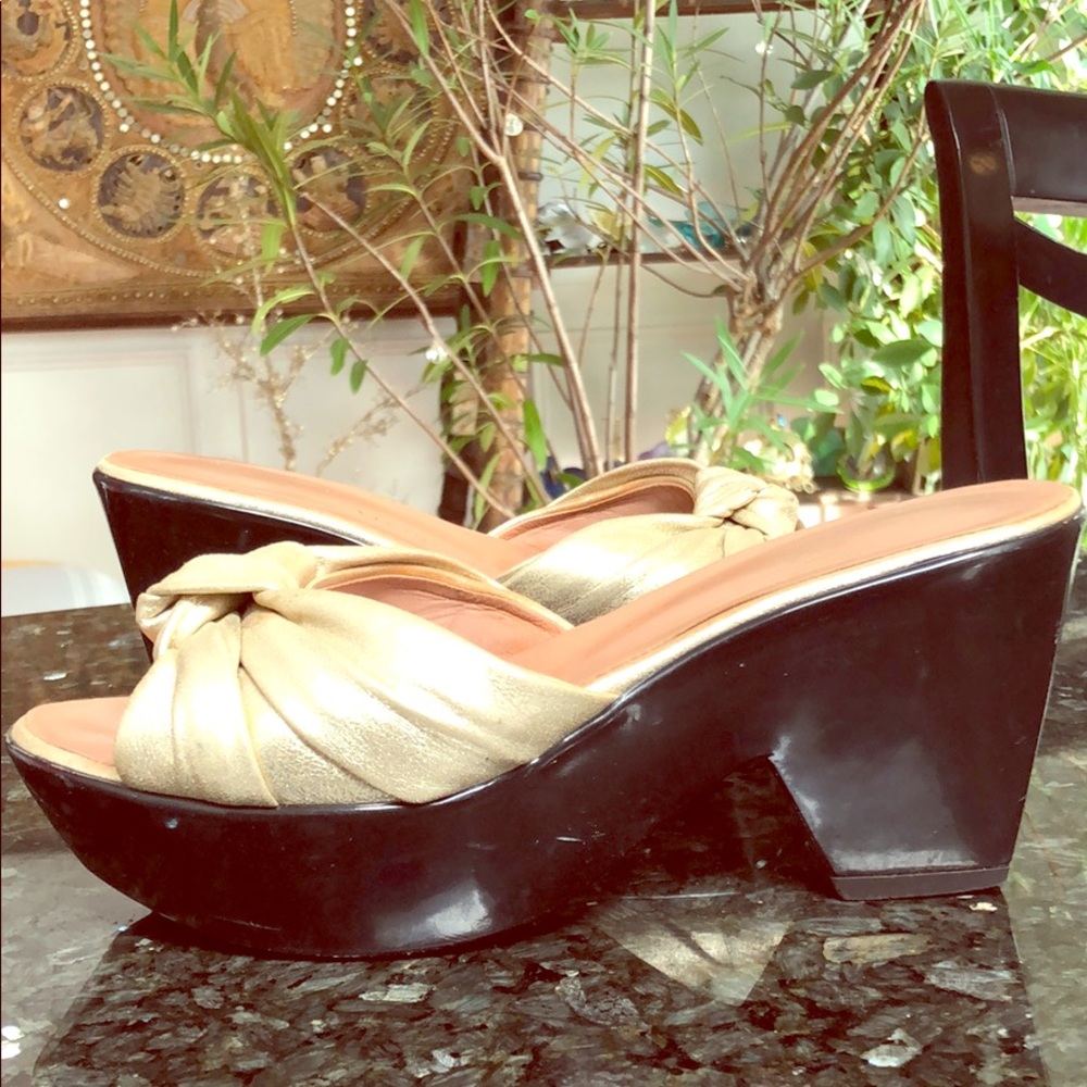 Authentic pre owned giuseppe zanotti platforms